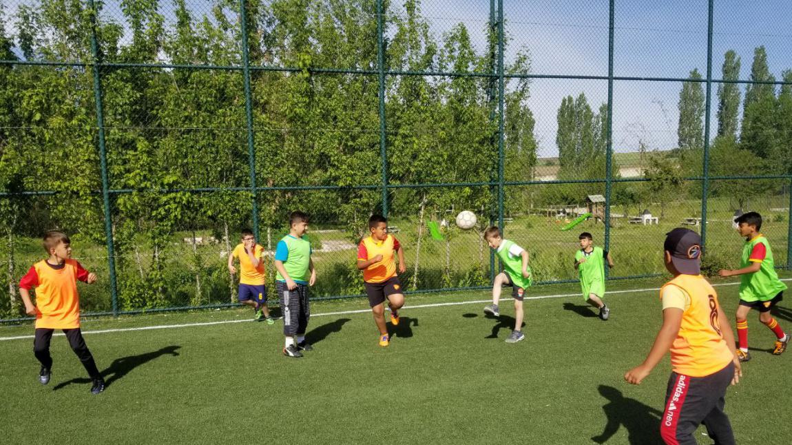 Sınıflar arası Futbol Turnuvası Başladı